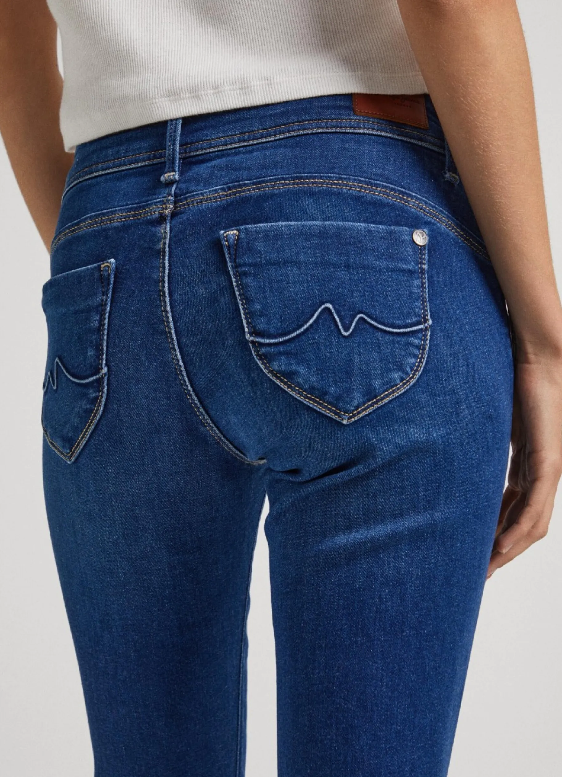 Women Pepe Jeans Brooke Regular Fit Mid-Rise Jeans