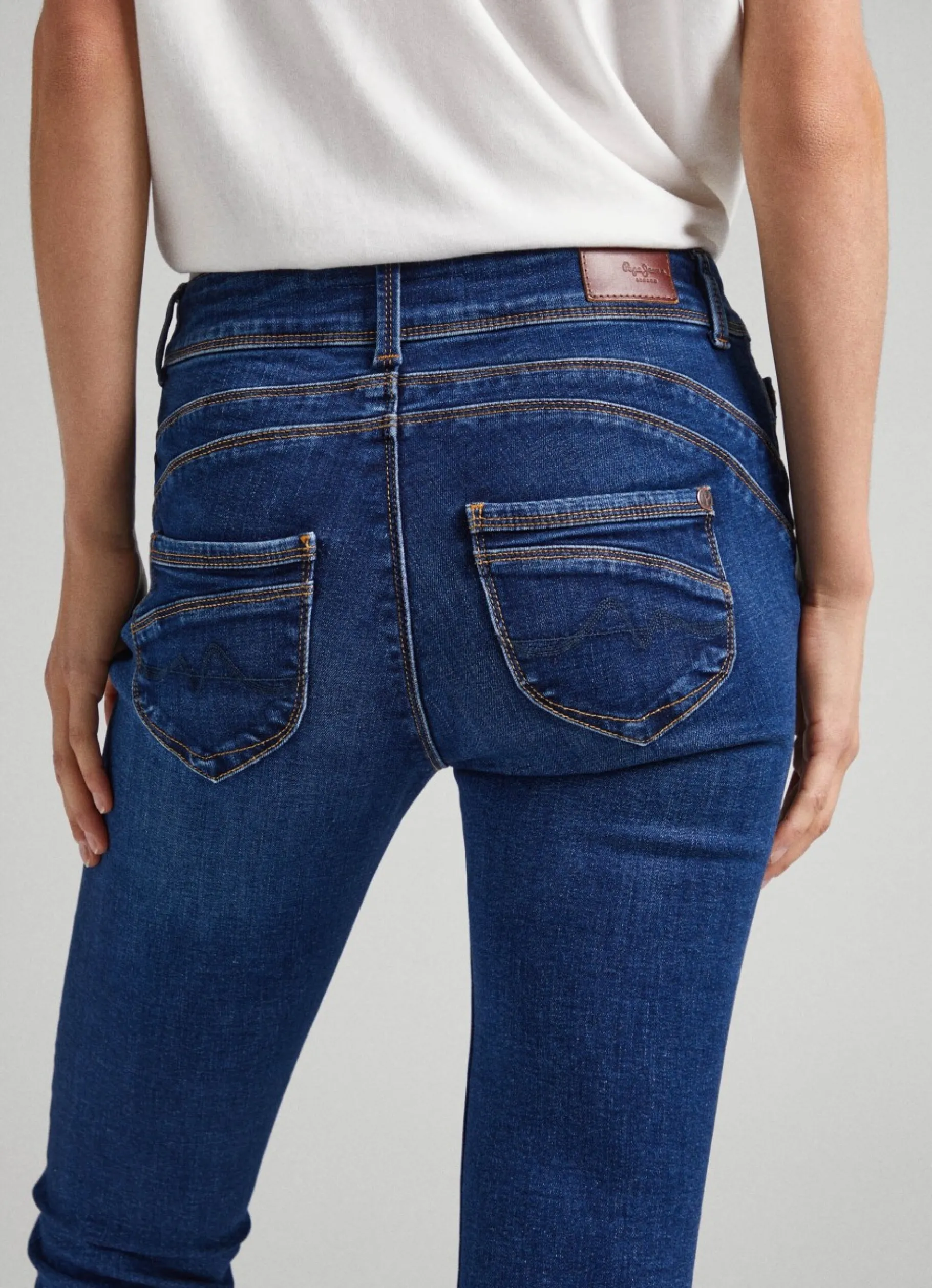 Women Pepe Jeans Brookes Regular Fit Mid-Rise Jeans