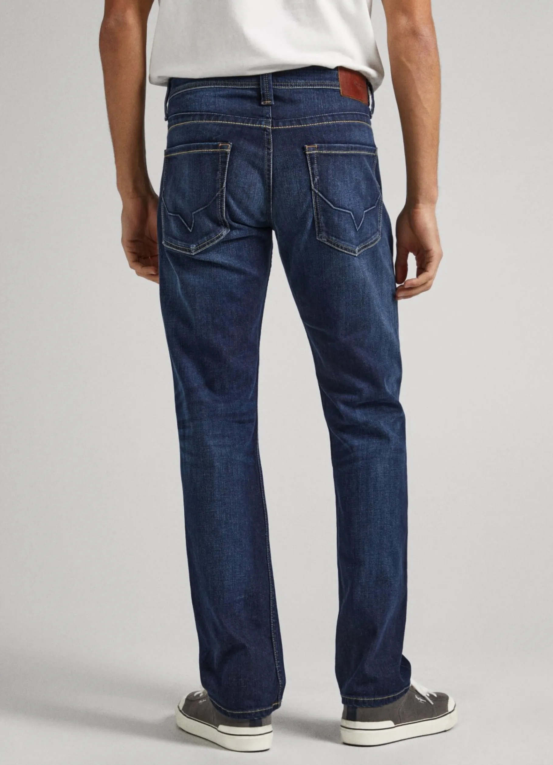 Men Pepe Jeans Cash Regular Fit Mid-Rise Jeans