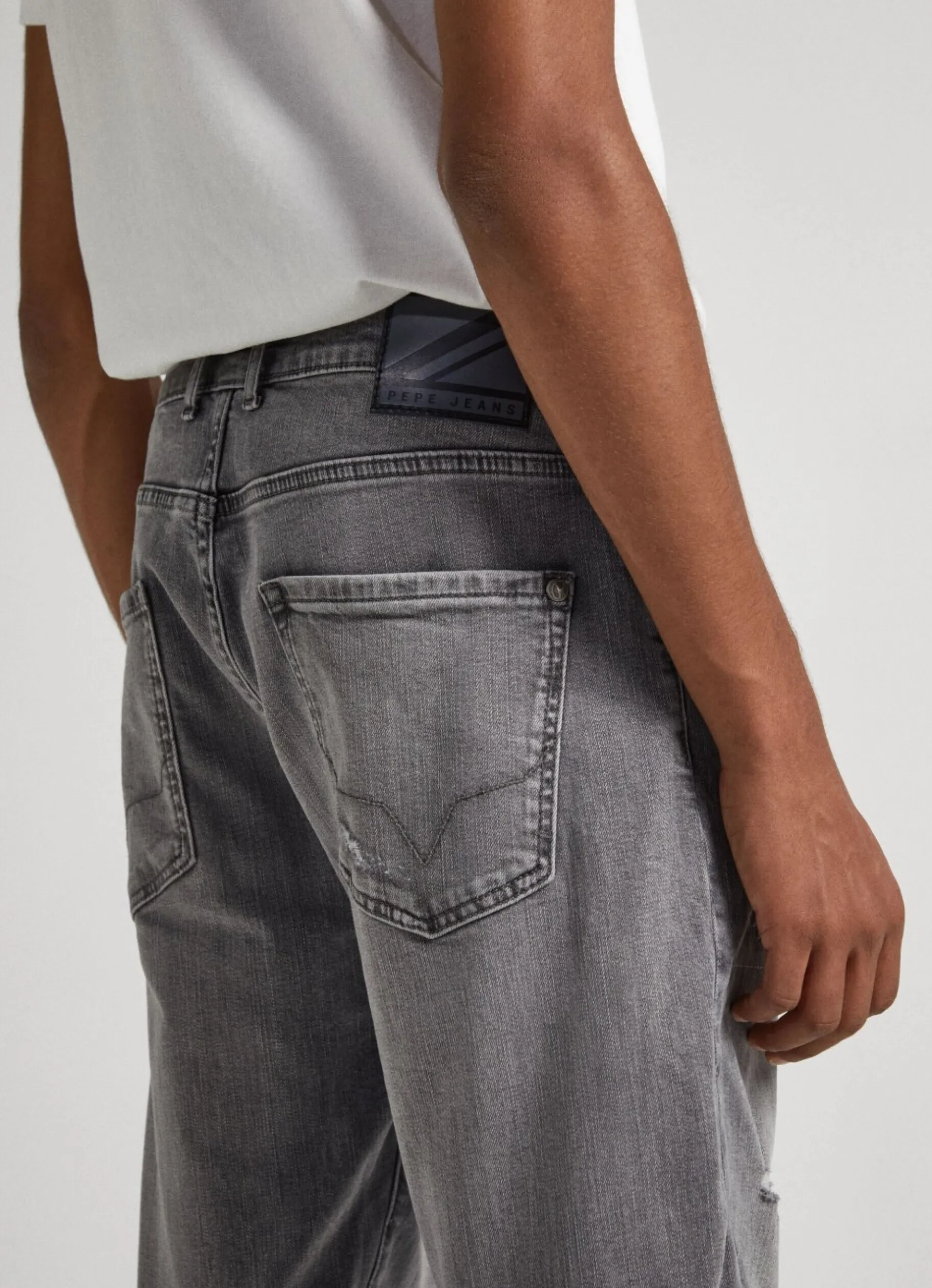 Men Pepe Jeans Easton Relaxed Fit Drop-Rise Jeans