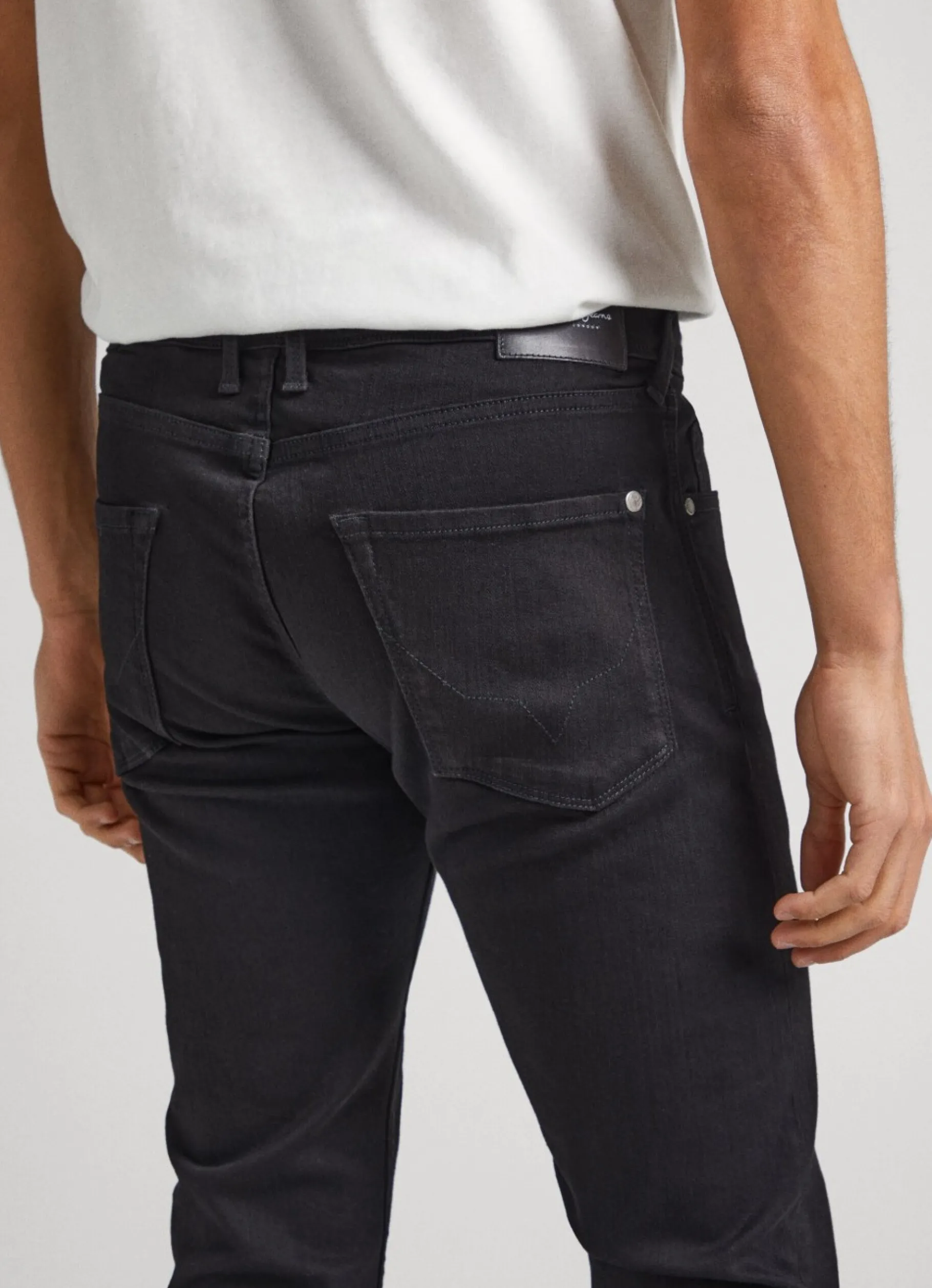 Men Pepe Jeans Finsbury Low-Rise Skinny Jeans