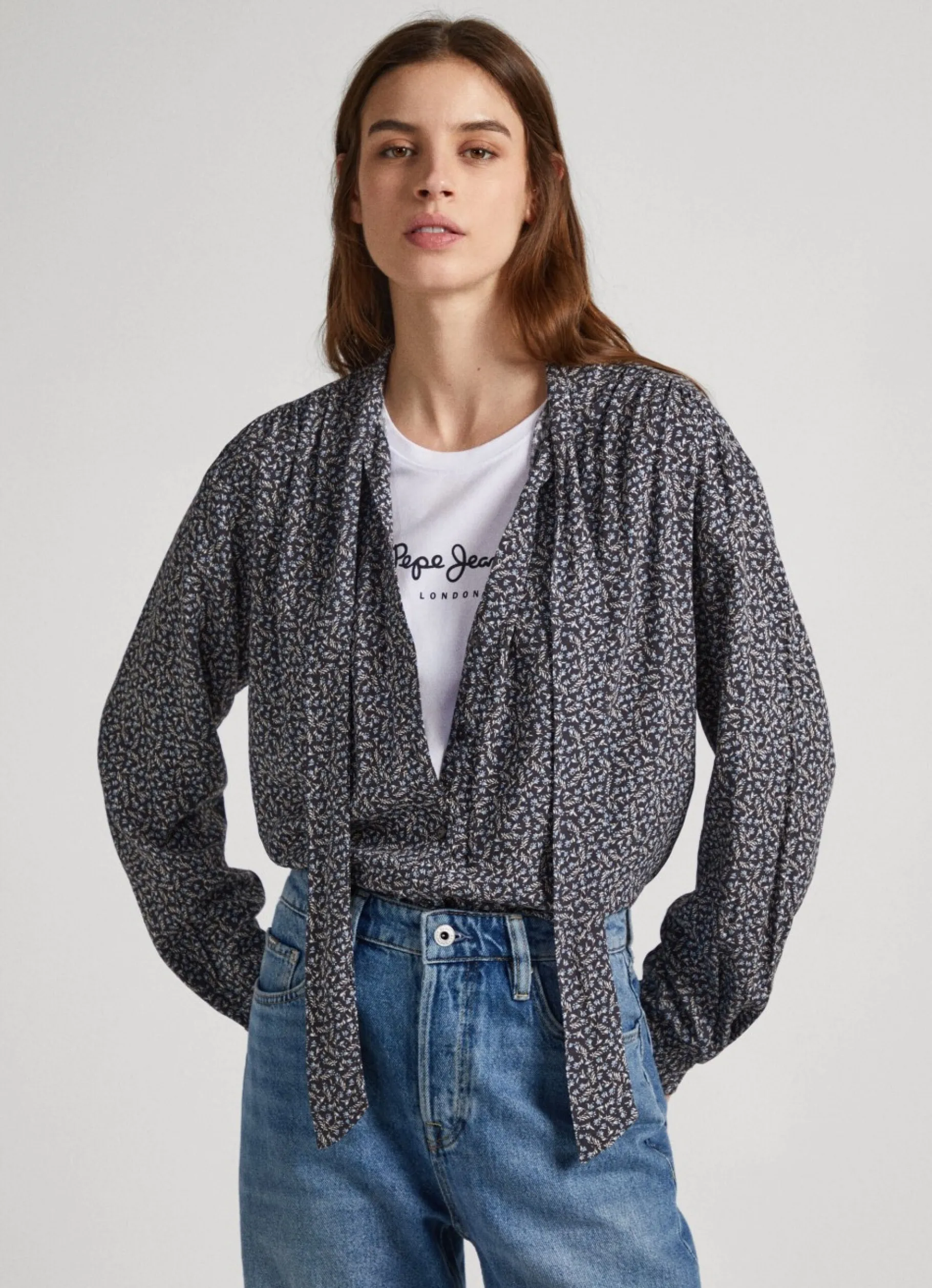 Women Pepe Jeans Floral Print Blouse With Tie Neck