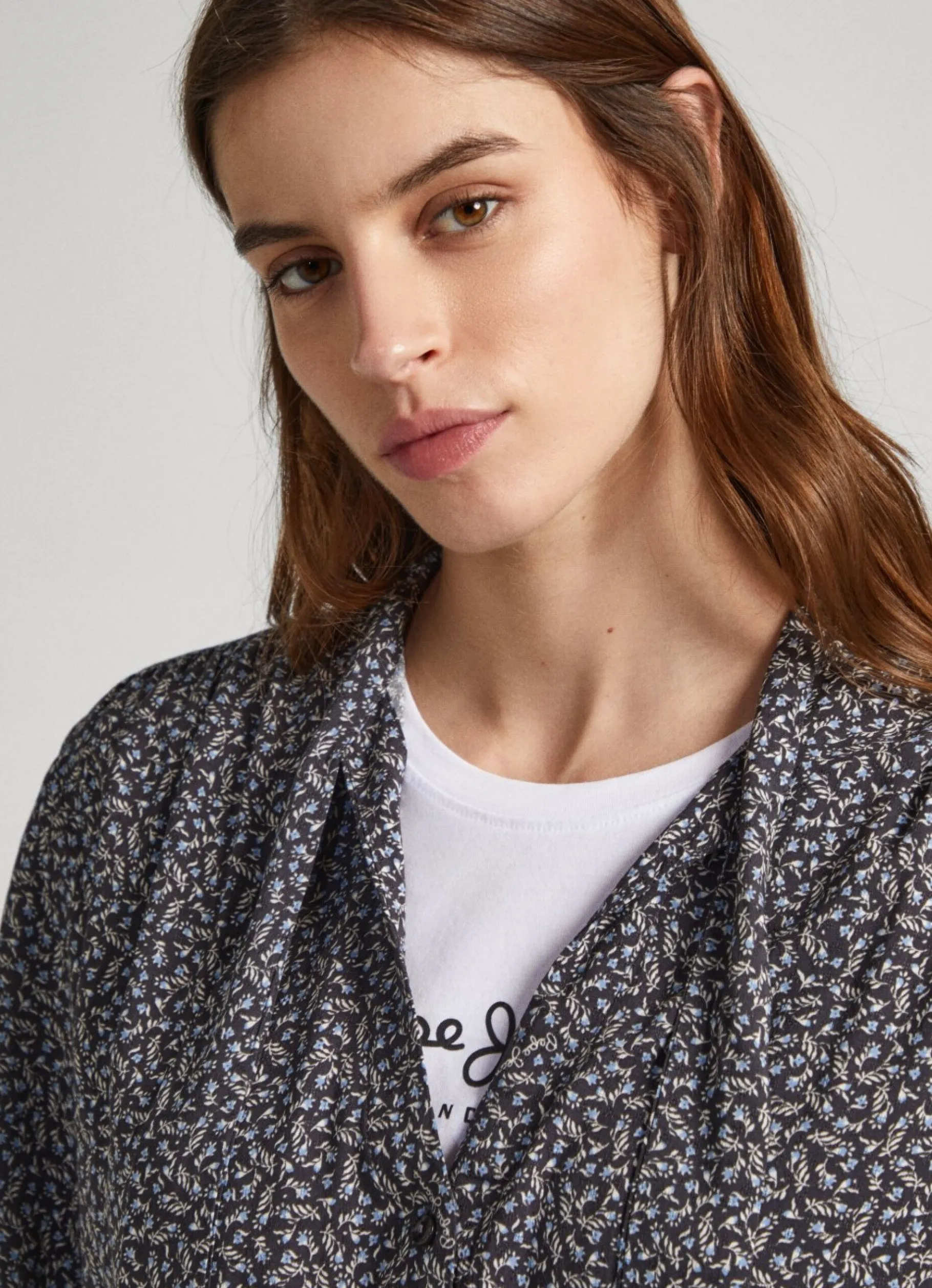 Women Pepe Jeans Floral Print Blouse With Tie Neck