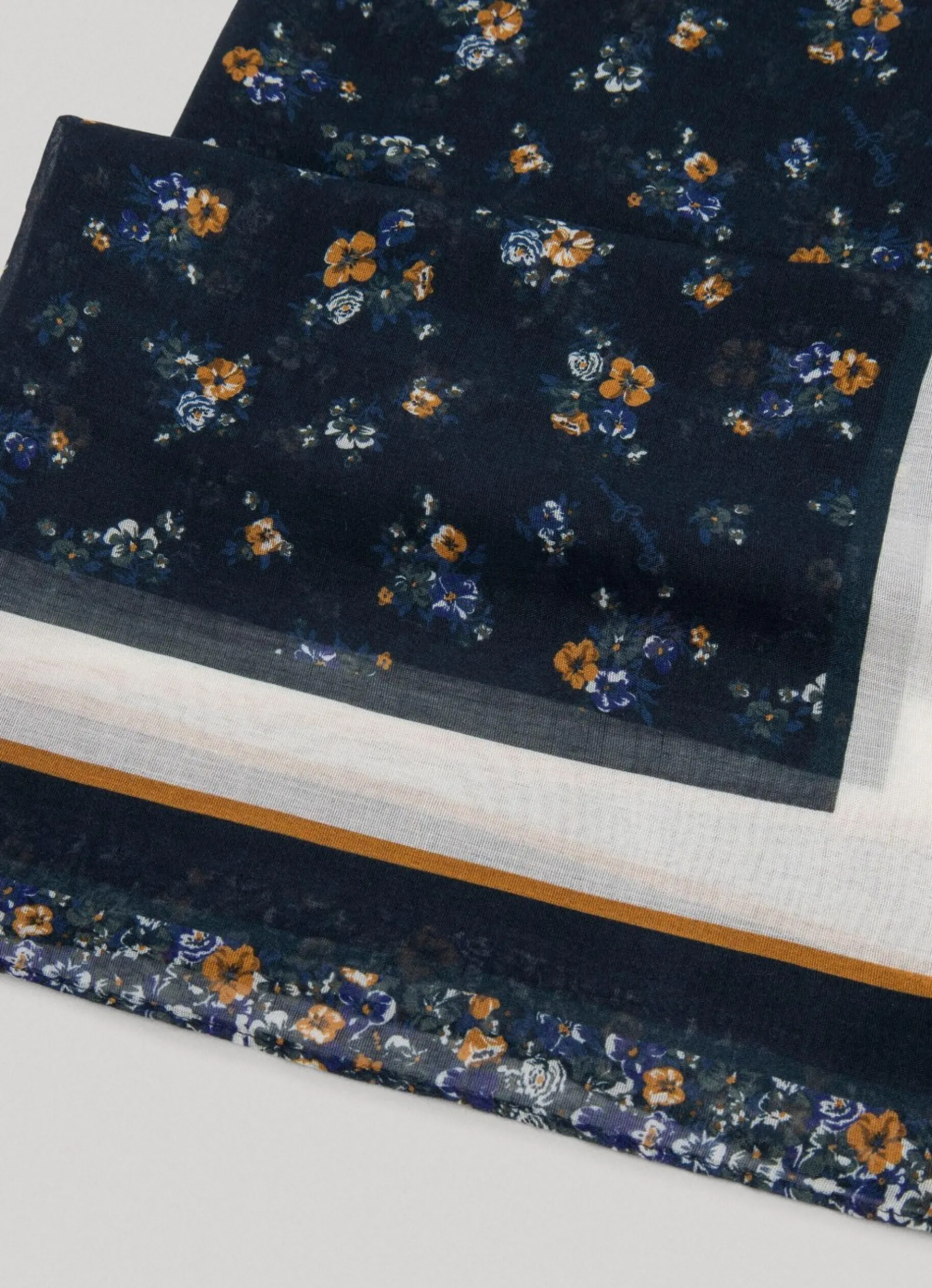 Women Pepe Jeans Flower Print Scarf