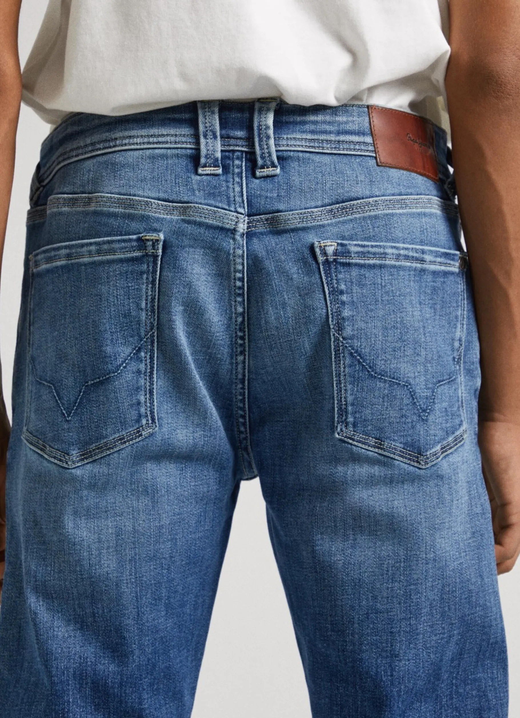 Men Pepe Jeans Hatch Regular Slim Fit Mid-Rise Jeans