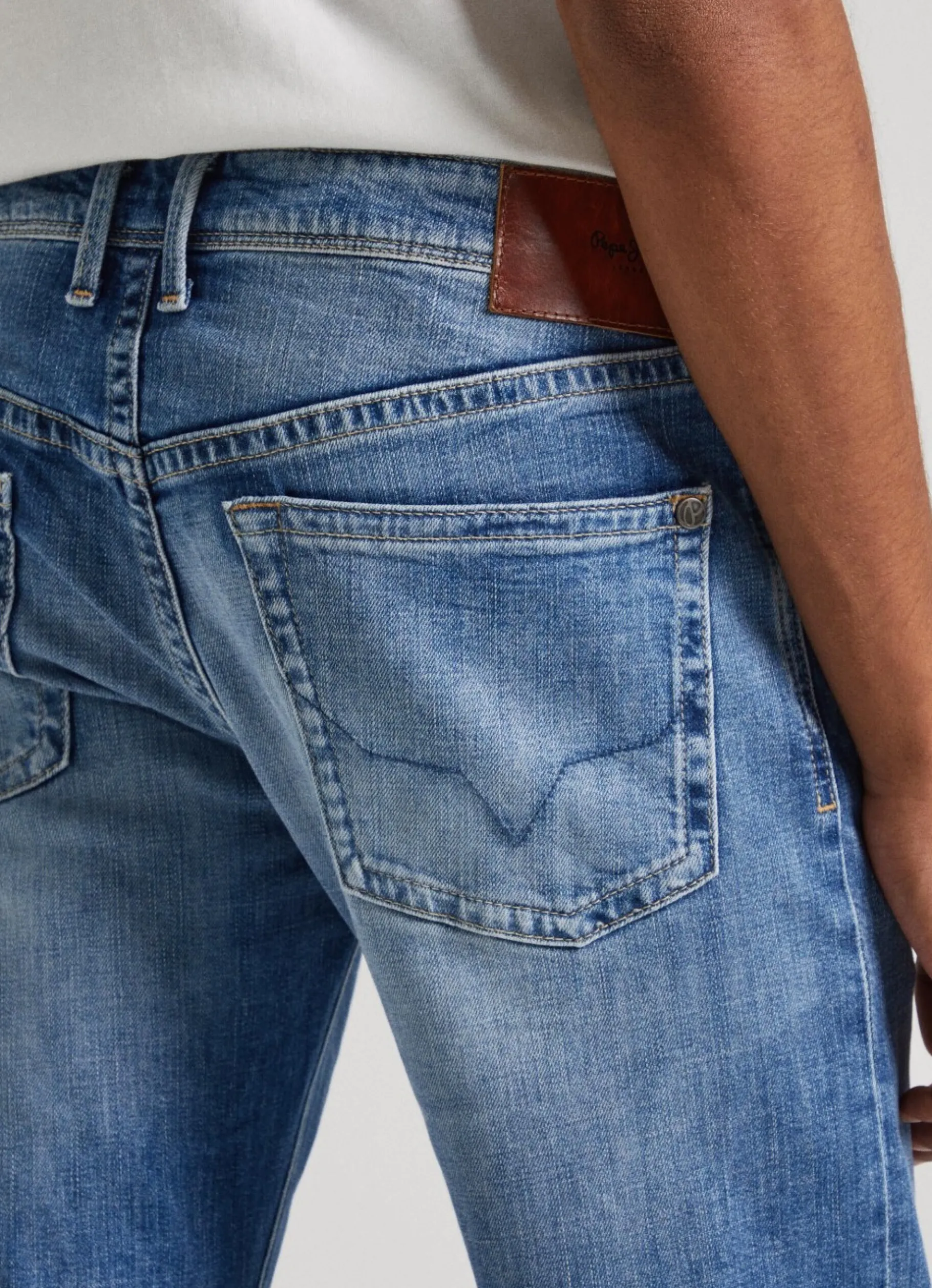 Men Pepe Jeans Hatch Slim Fit Low-Rise Jeans