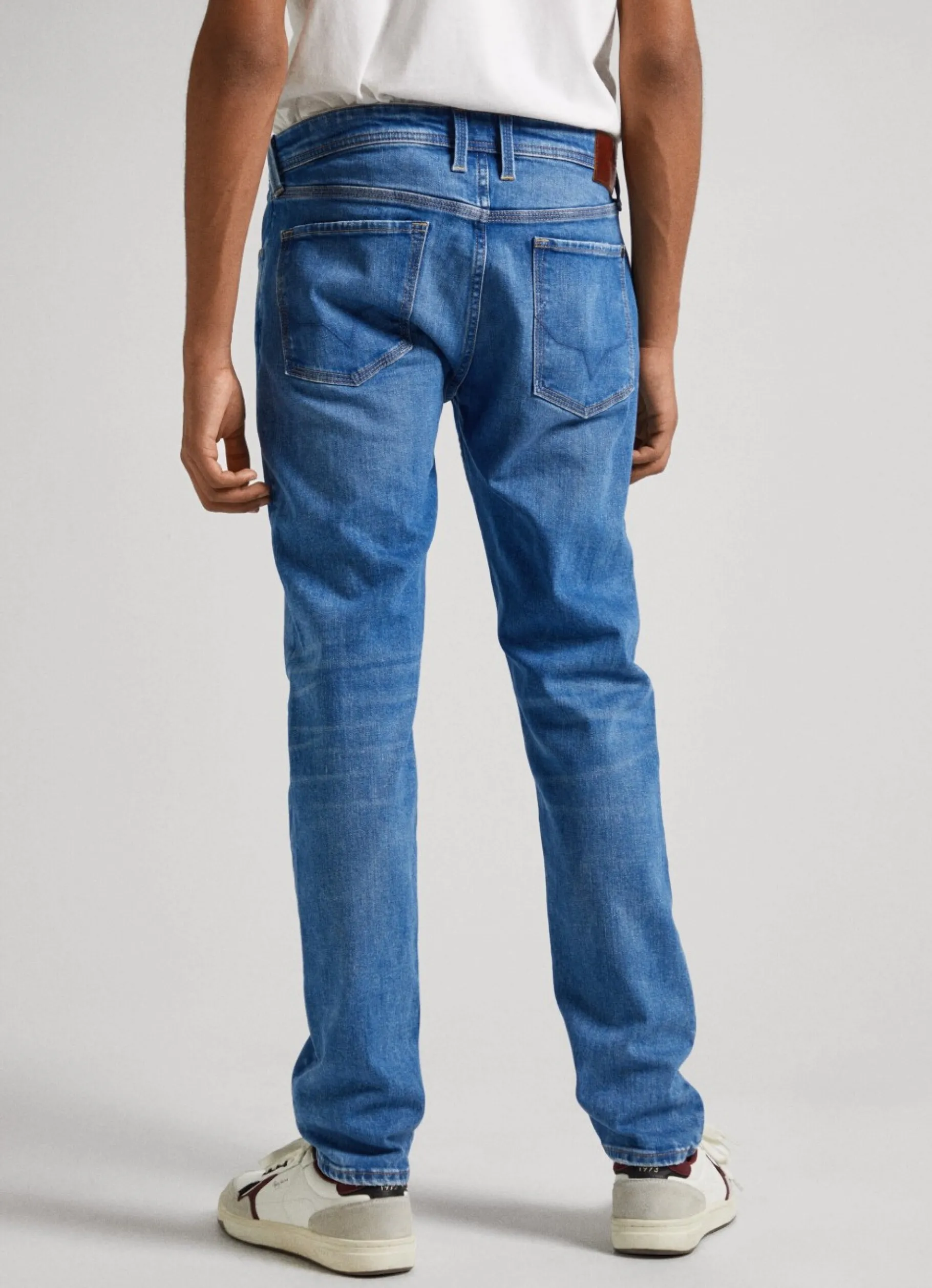 Men Pepe Jeans Hatch Slim Fit Mid-Rise Jeans