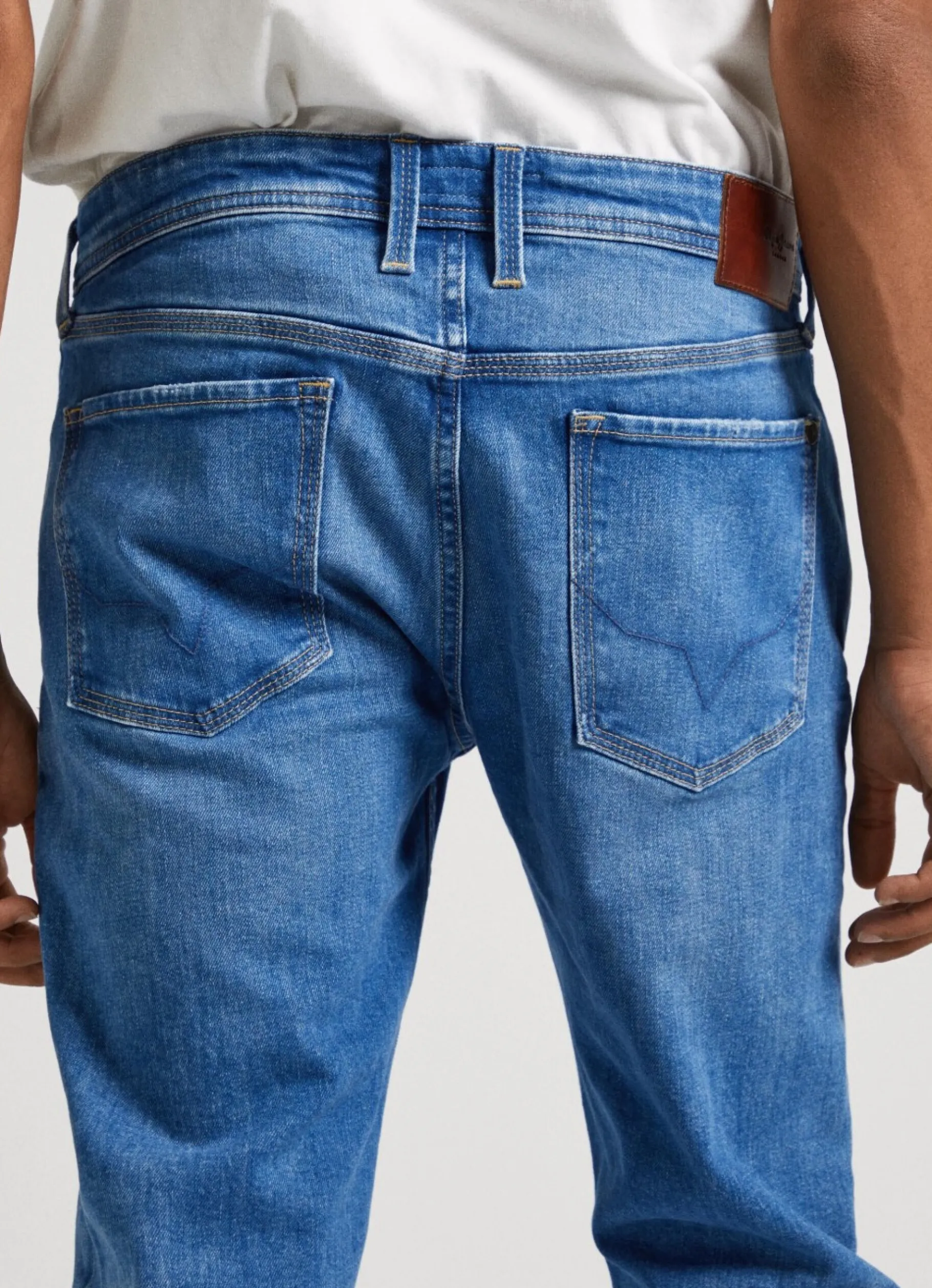 Men Pepe Jeans Hatch Slim Fit Mid-Rise Jeans