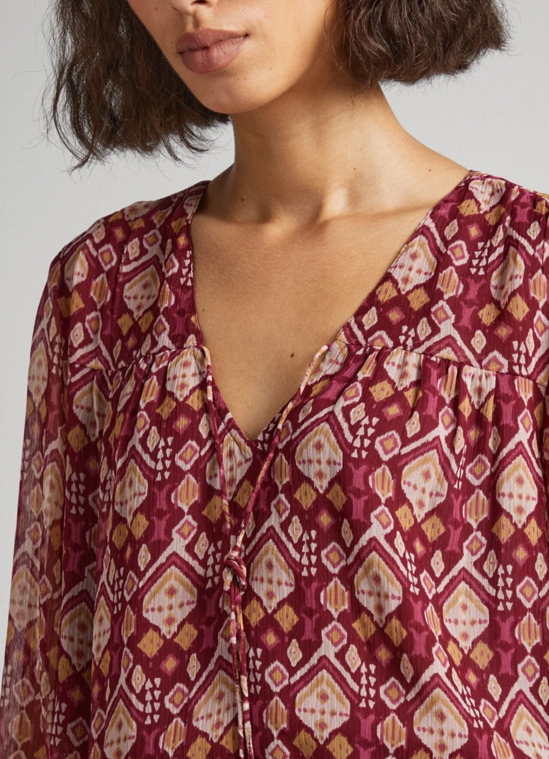 Women Pepe Jeans Keyhole Neckline Blouse
