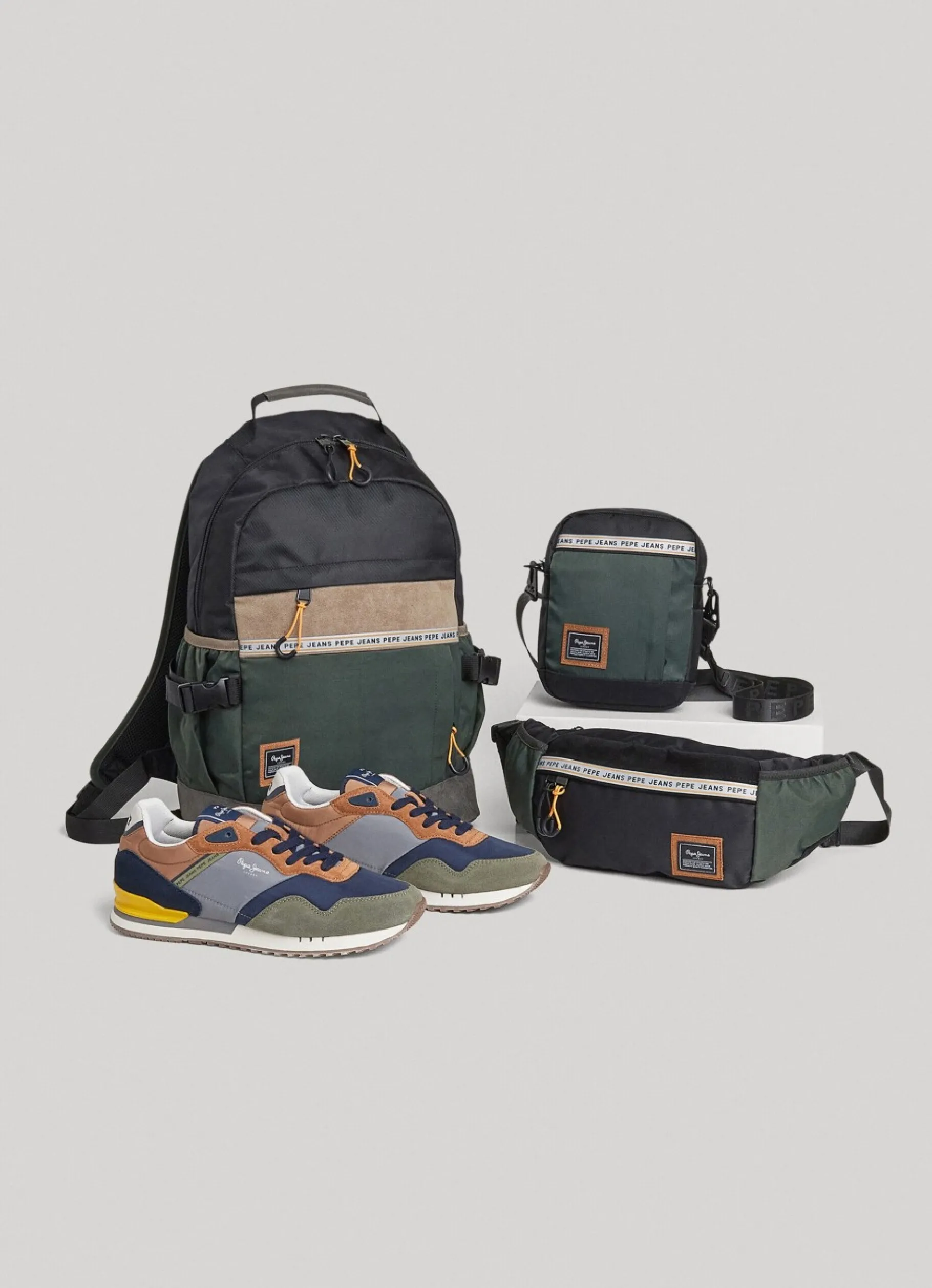 Men Pepe Jeans Multipurpose Travel Backpack
