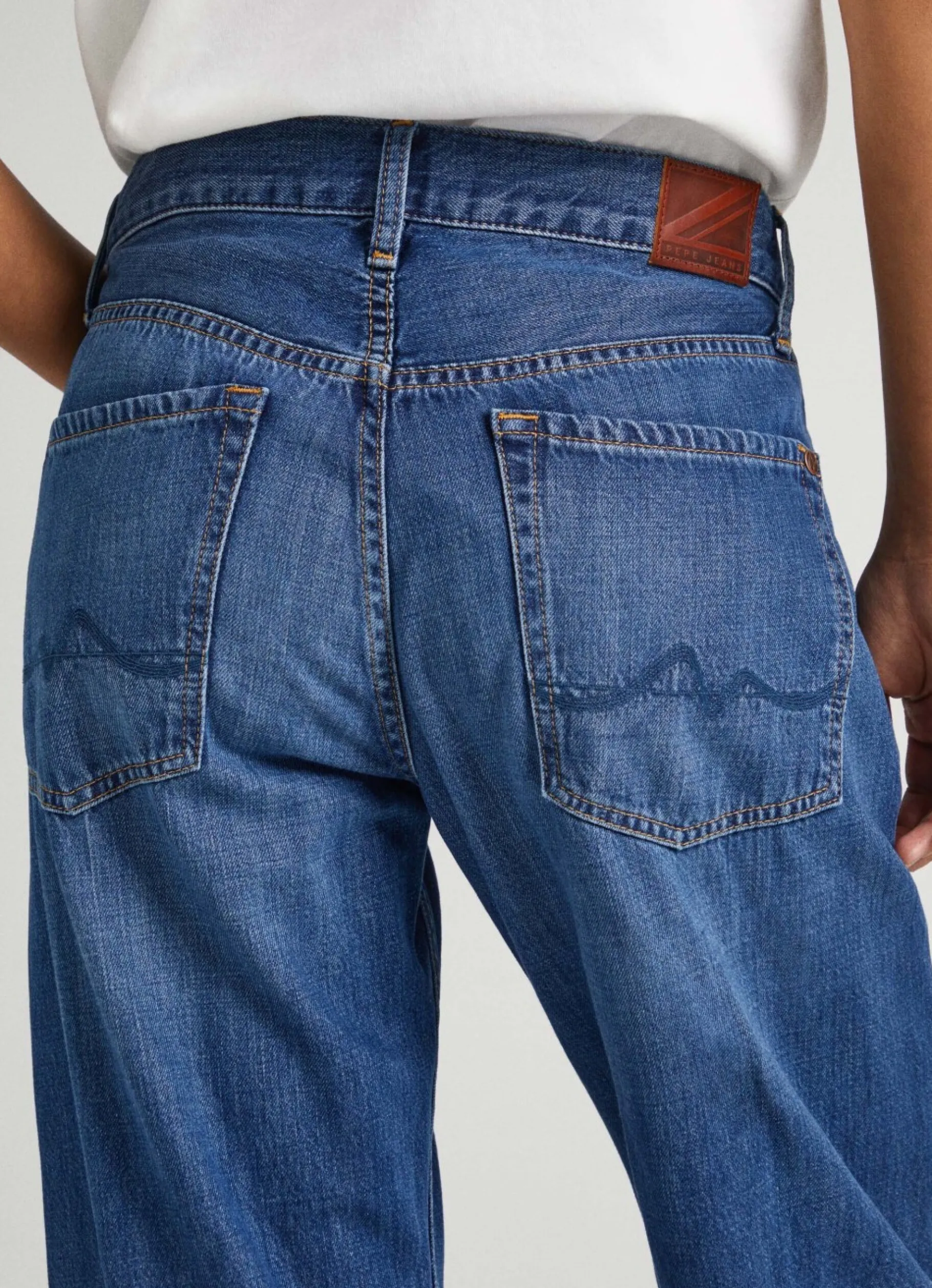 Women Pepe Jeans Nicky Boyfriend Fit Low-Rise Jeans