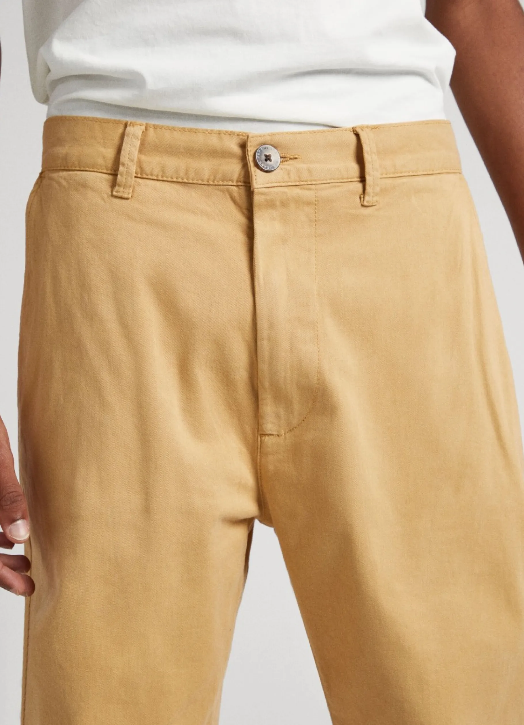Men Pepe Jeans Nils Loose Fit Chino Pants