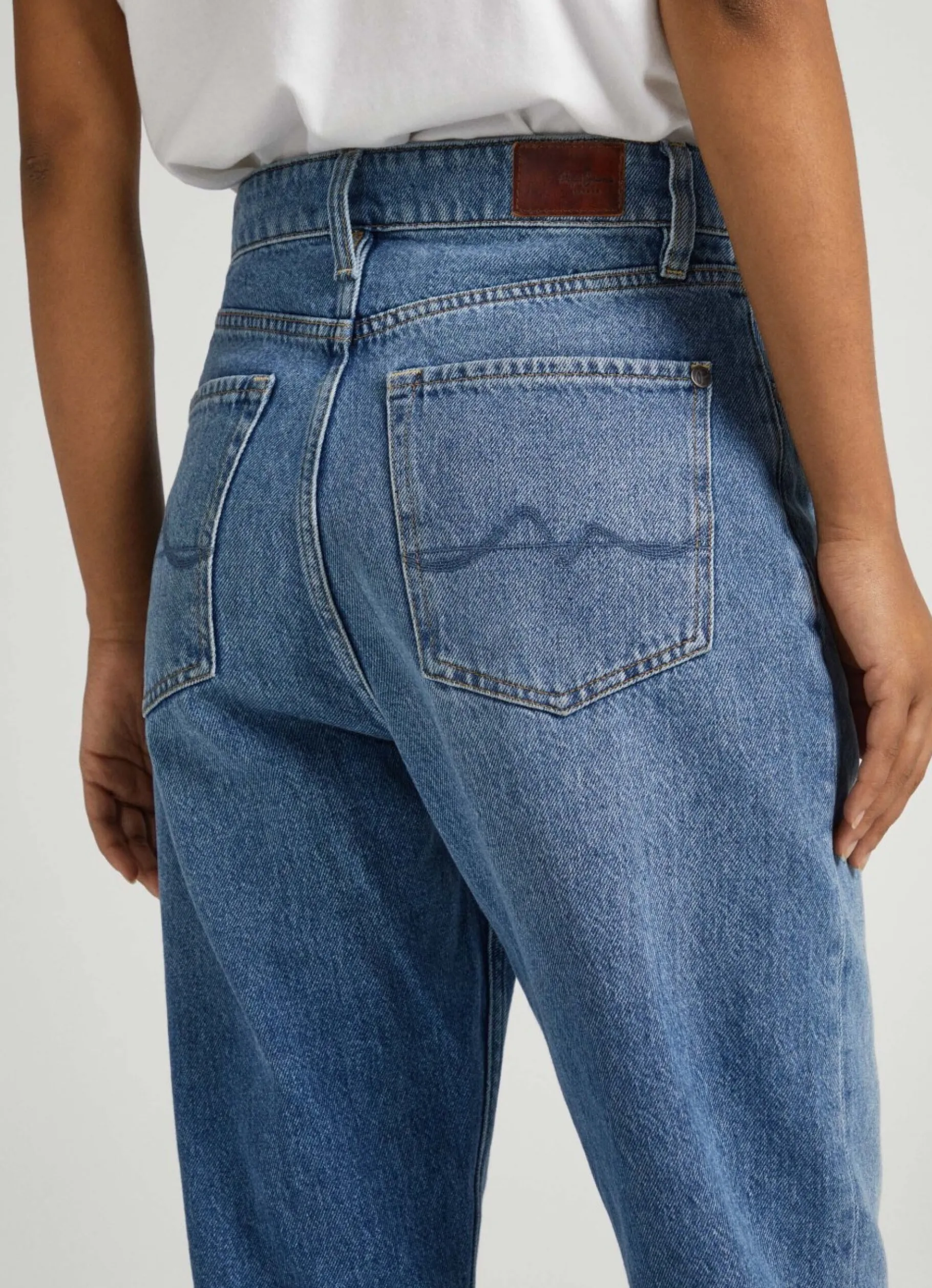 Women Pepe Jeans Robyn Regular Fit High-Rise Jeans