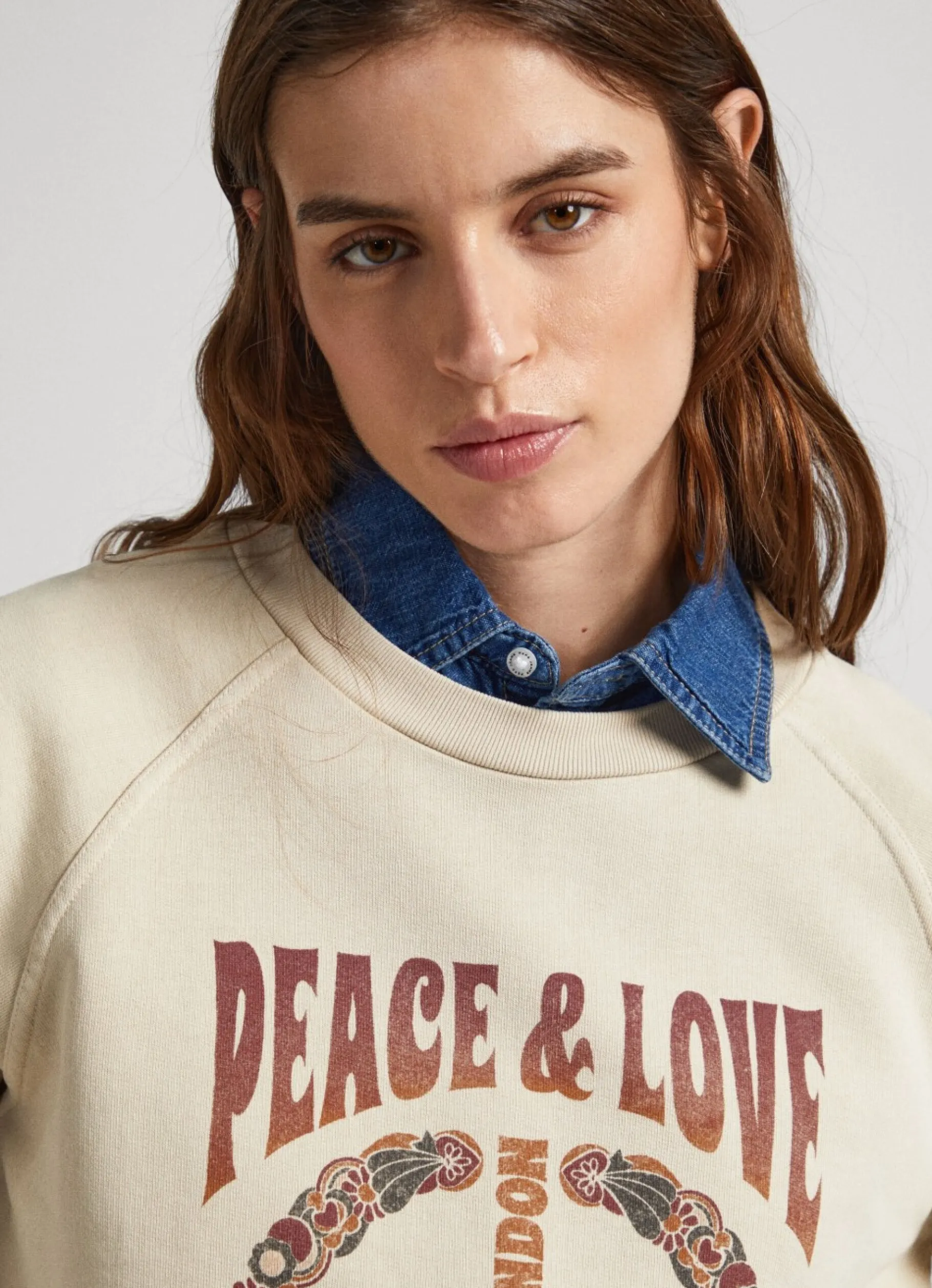 Women Pepe Jeans Sweatshirt W/ Peace & Love Logo