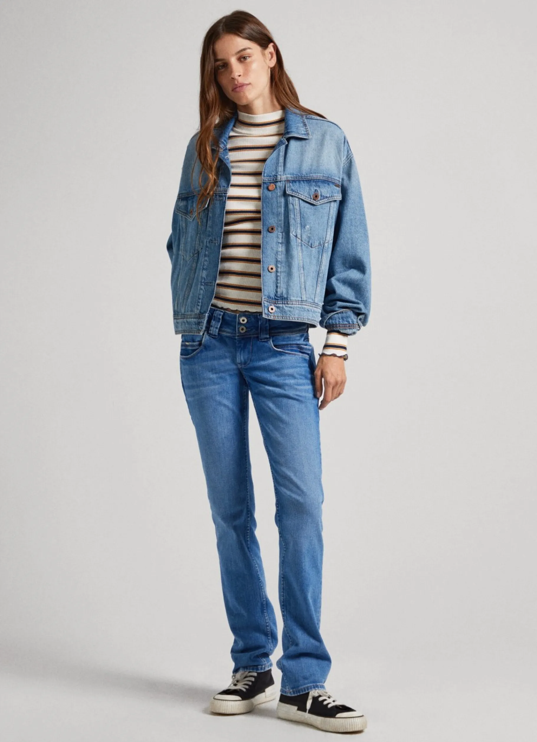 Women Pepe Jeans Venus Regular Fit Low-Rise Jeans