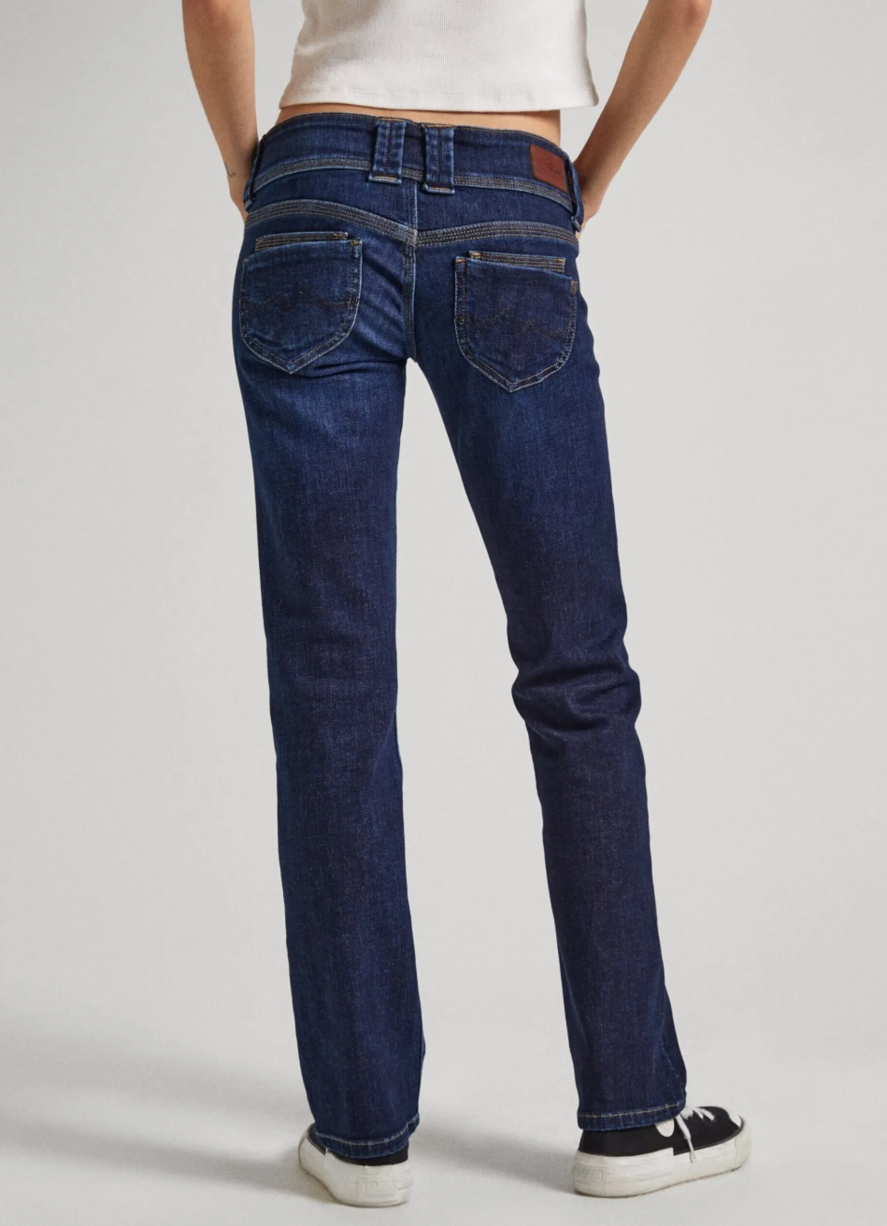 Women Pepe Jeans Venus Regular Fit Low-Rise Jeans