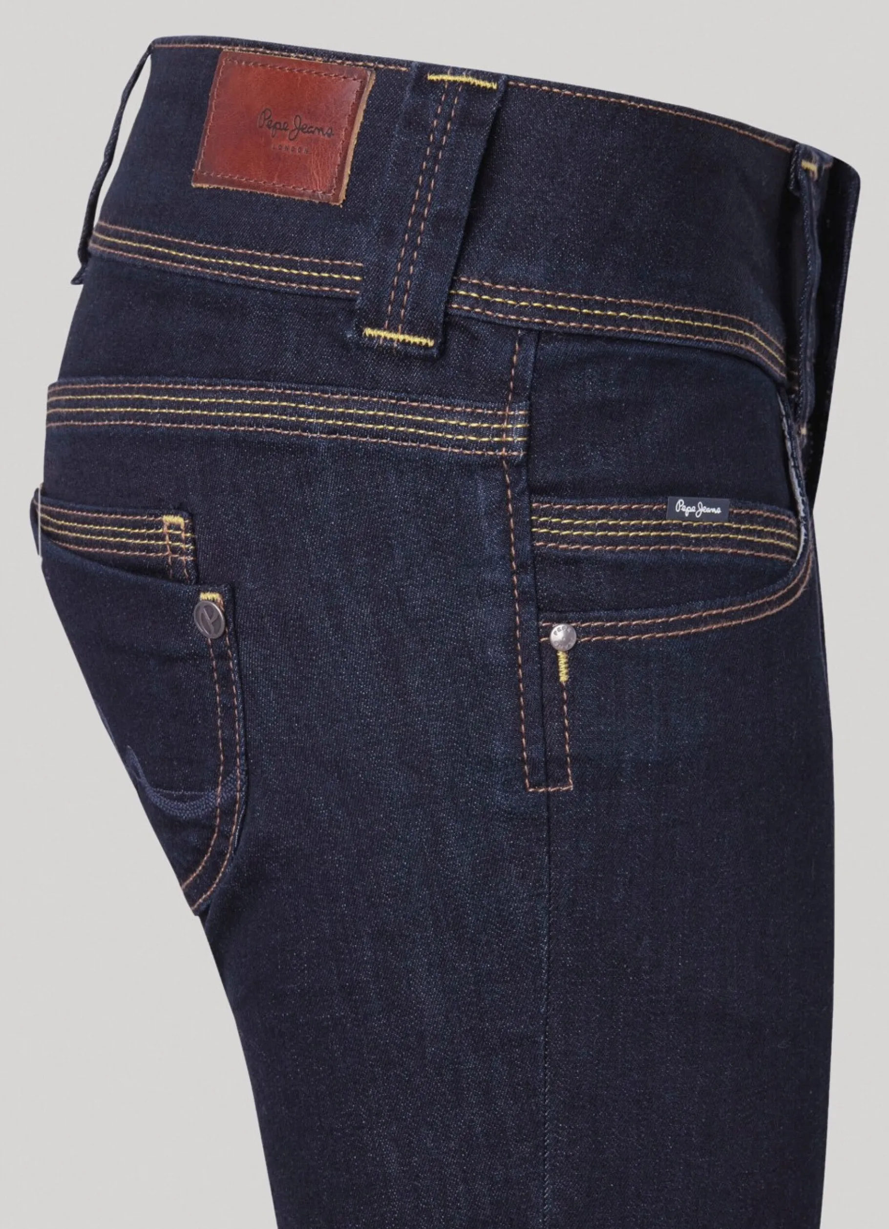 Women Pepe Jeans Venus Regular Fit Low-Rise Jeans