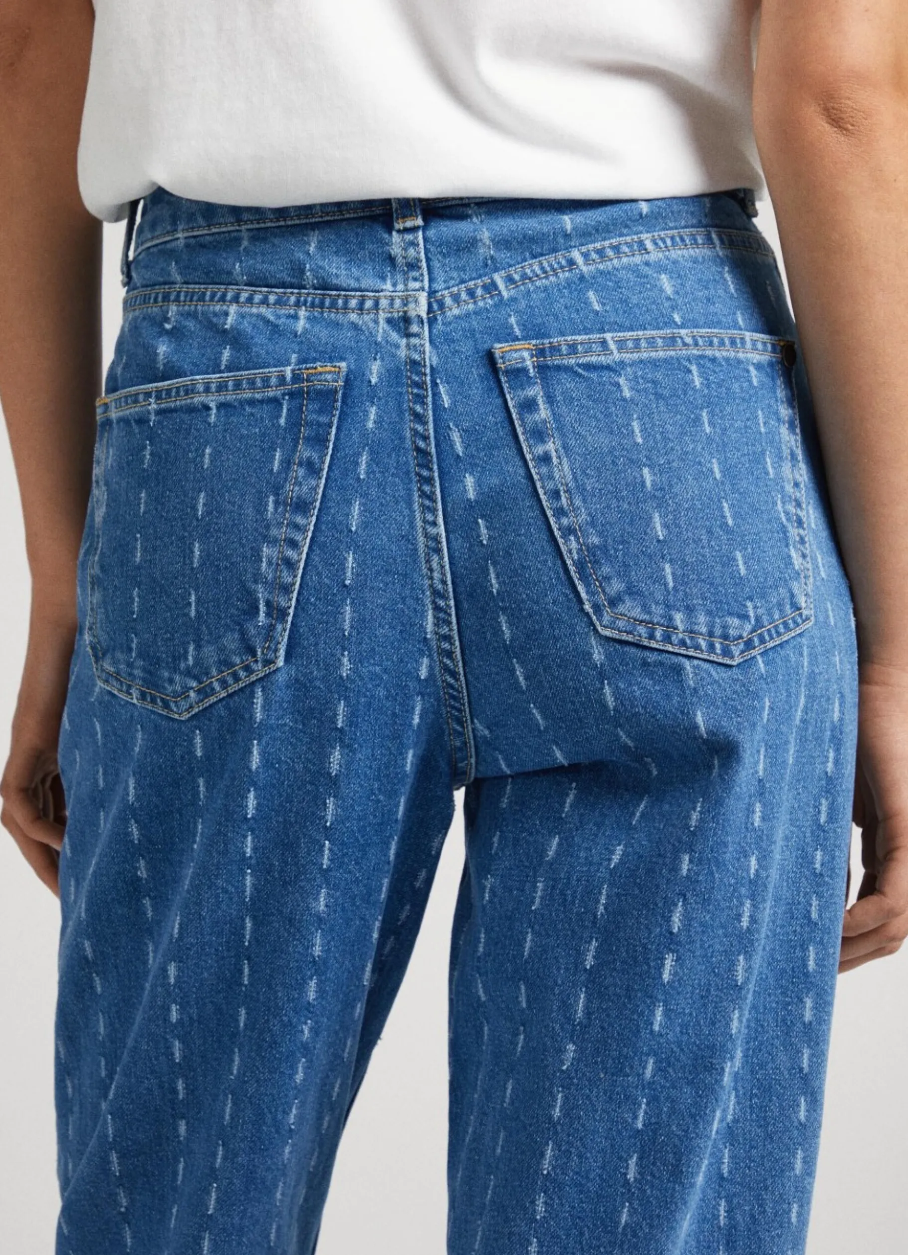Women Pepe Jeans Willow Tapered Fit High-Rise Jeans