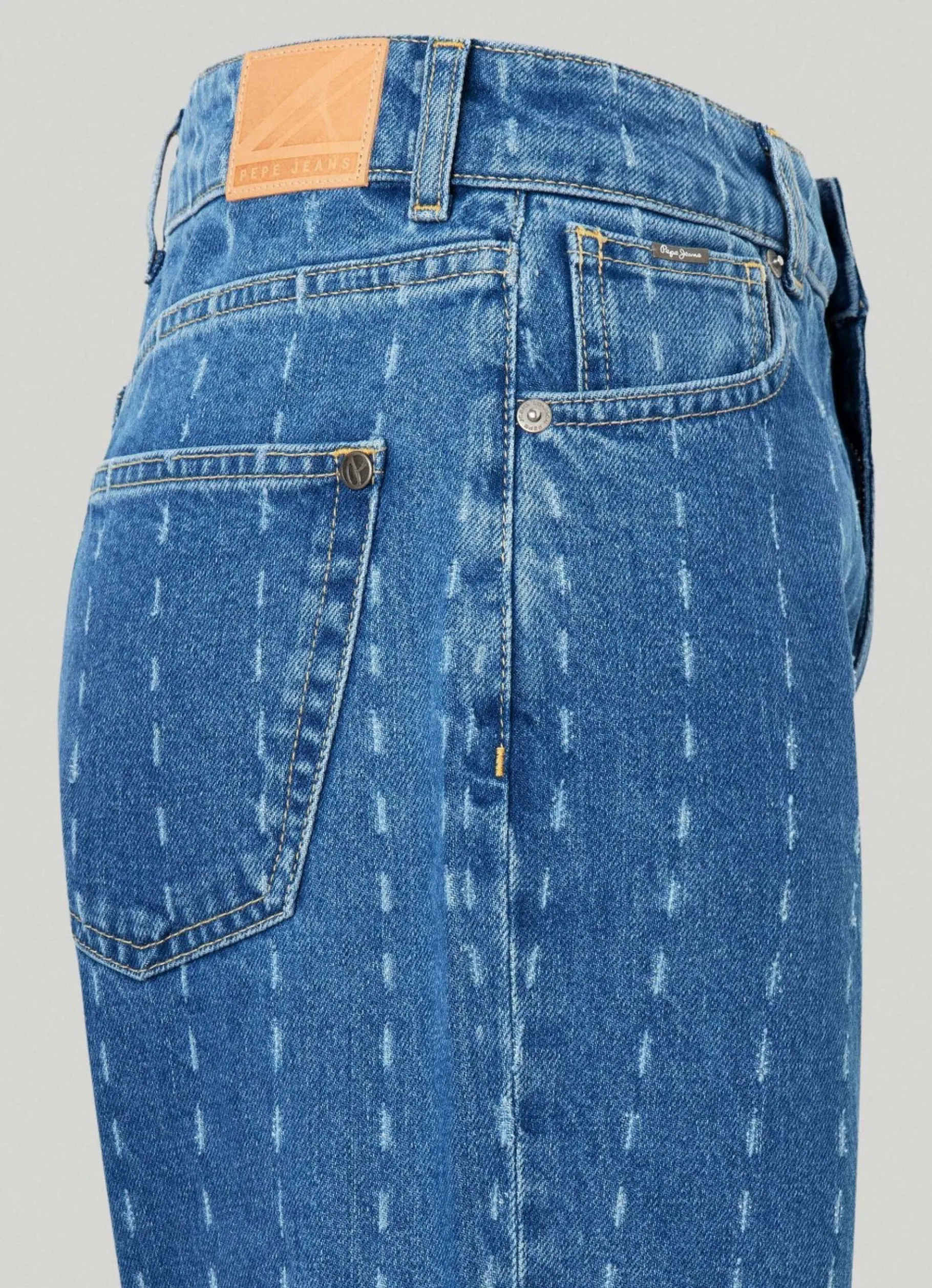 Women Pepe Jeans Willow Tapered Fit High-Rise Jeans